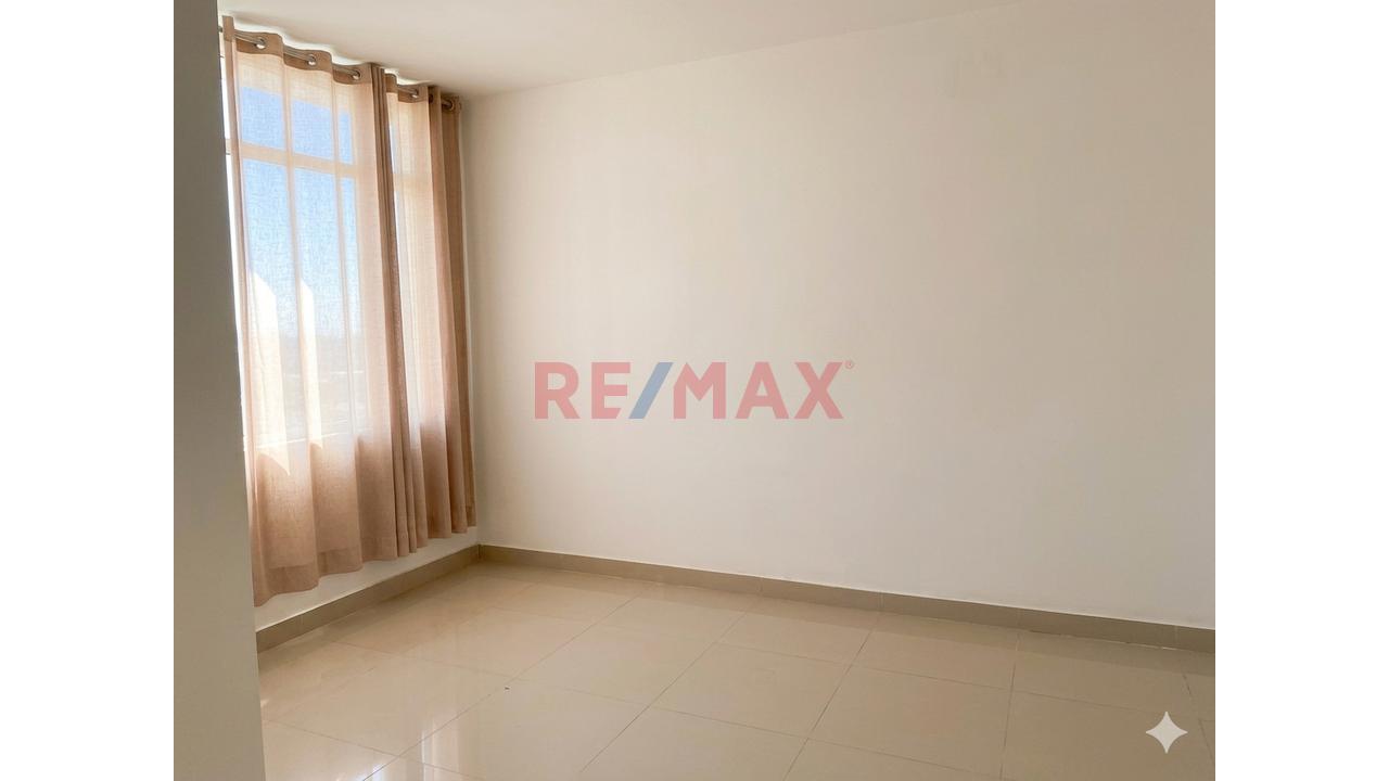 Bajó De Precio!!!Exclusiva Casa De 3 Pisos En Miraflores Country Club – Iv Etapa  Mz.Bq Lt 06 Ca.E. Usd. 180,000 - 16