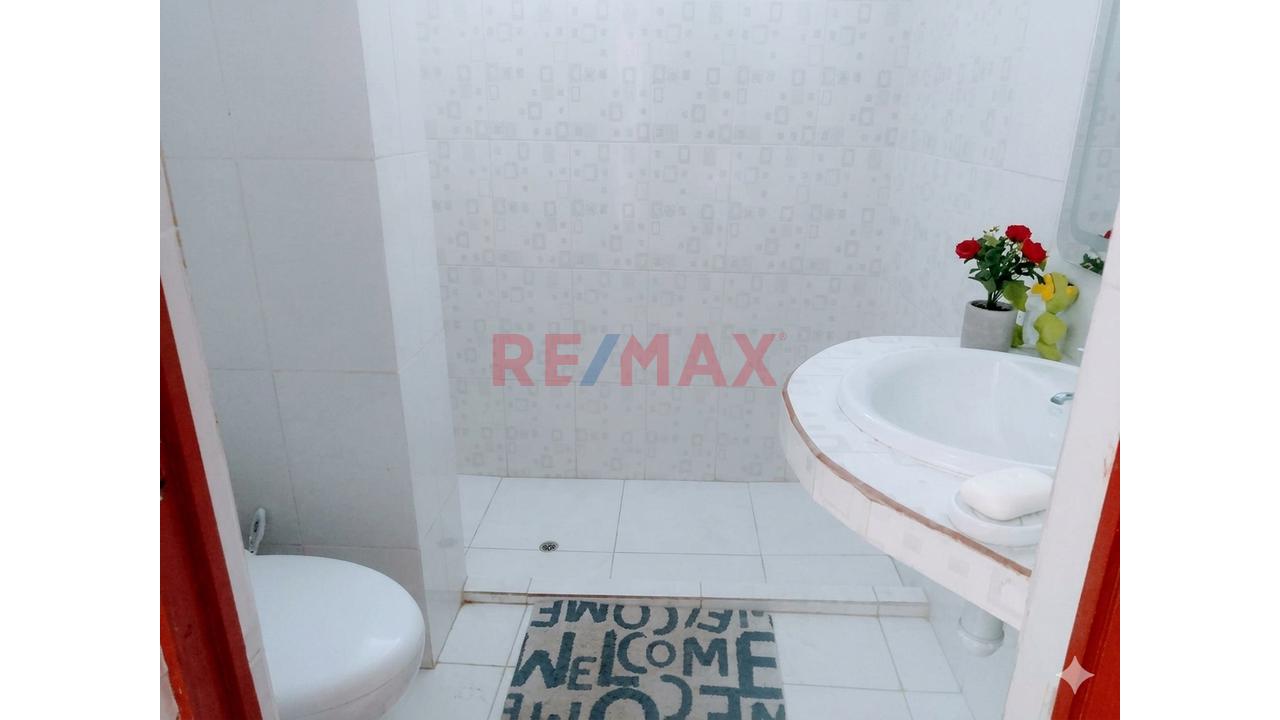 Bajó De Precio!!!Exclusiva Casa De 3 Pisos En Miraflores Country Club – Iv Etapa  Mz.Bq Lt 06 Ca.E. Usd. 180,000 - 15