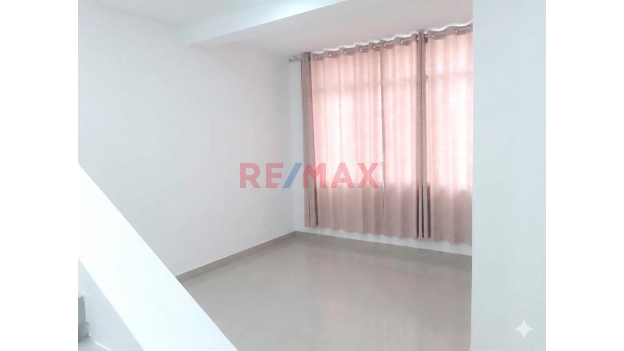 Bajó De Precio!!!Exclusiva Casa De 3 Pisos En Miraflores Country Club – Iv Etapa  Mz.Bq Lt 06 Ca.E. Usd. 180,000 - 14