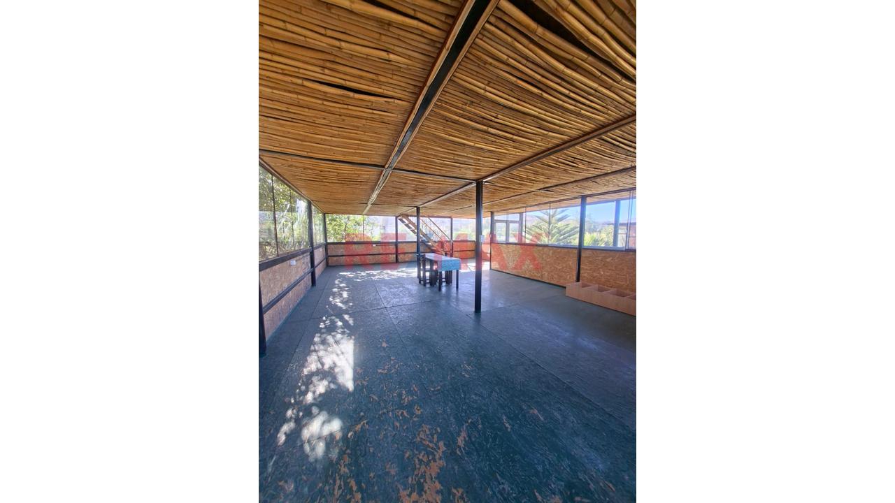 Local Comercial En Alquiler - 2