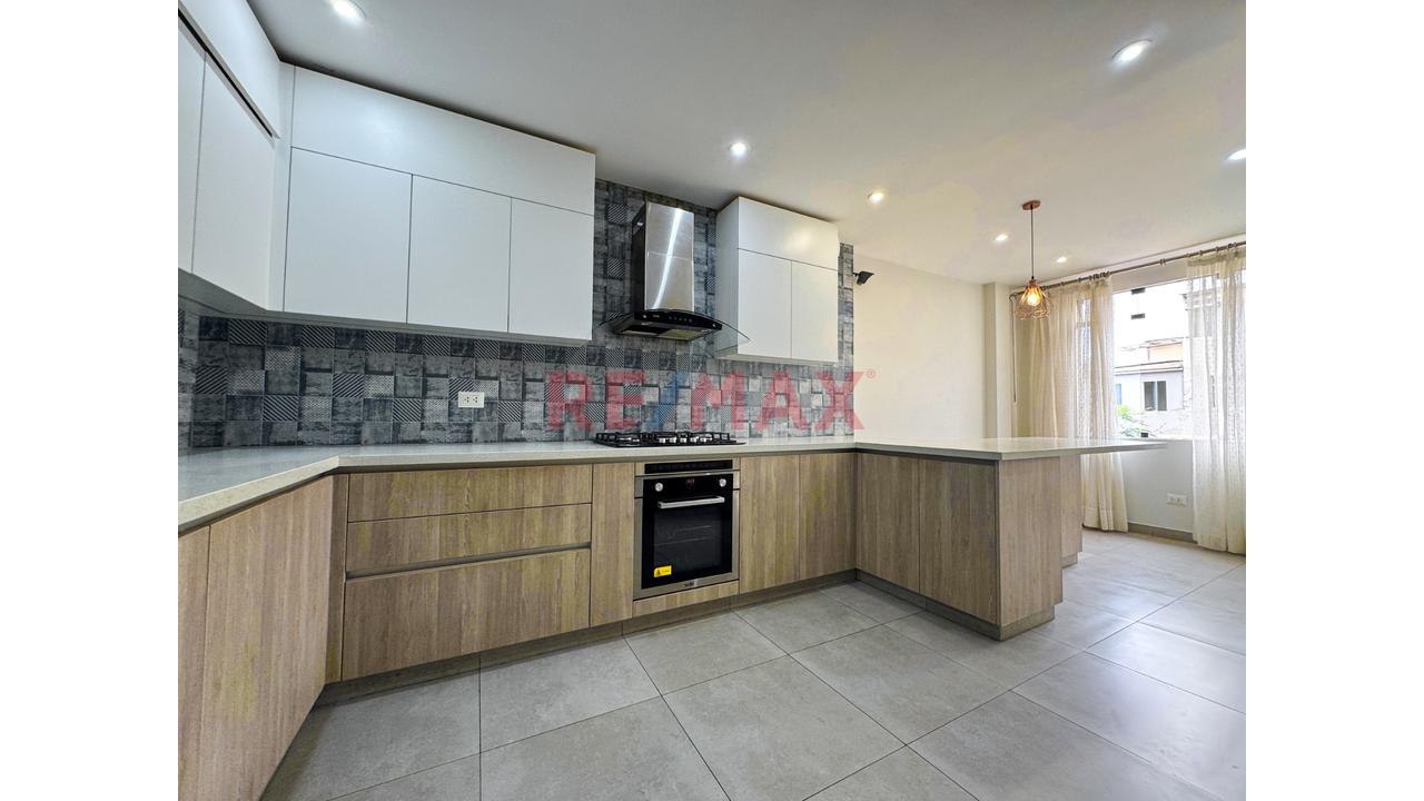 Surquillo /Oportunidad/ Lindo Departamento Remodelado — foto 4