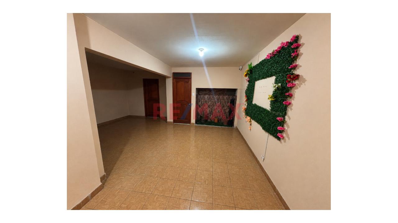 ! Casa En Esquina Frente A Parque/108M2 /Villa El Salvador/Cerca Panamericana Sur Y Hospital De Emergencia — foto 12