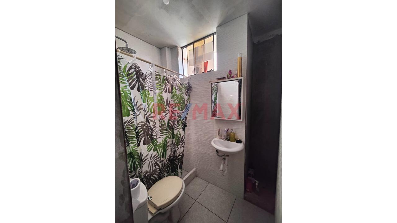! Casa En Esquina Frente A Parque/108M2 /Villa El Salvador/Cerca Panamericana Sur Y Hospital De Emergencia — foto 5
