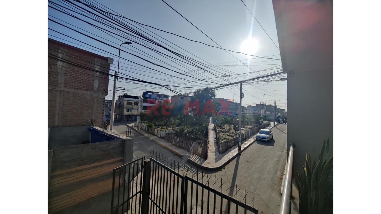 ! Casa En Esquina Frente A Parque/108M2 /Villa El Salvador/Cerca Panamericana Sur Y Hospital De Emergencia — foto 7