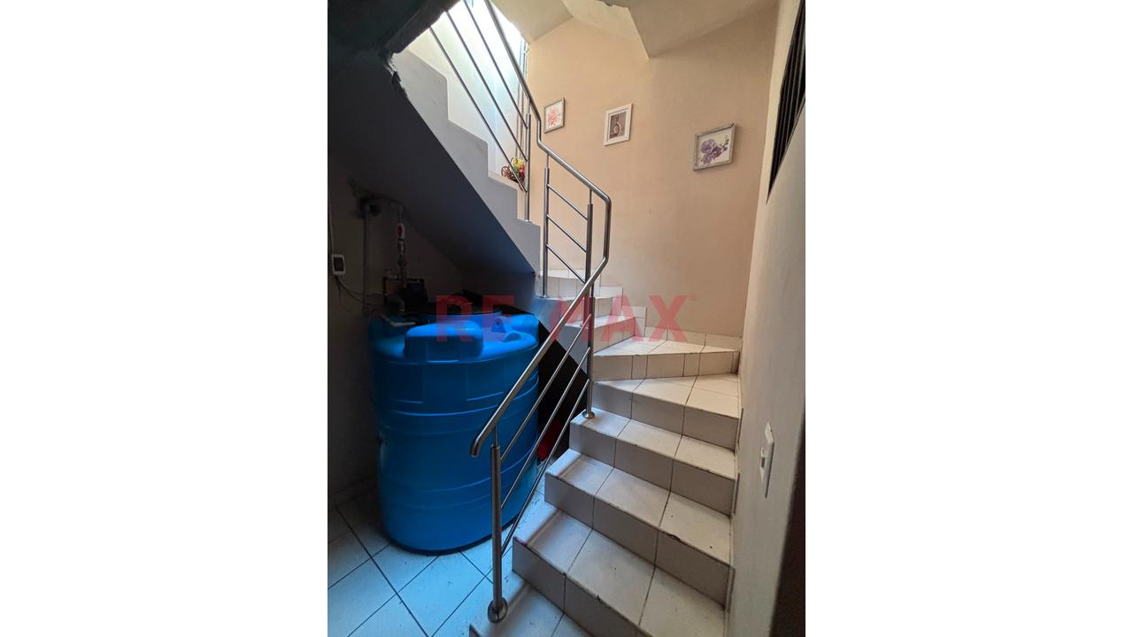 ! Casa En Esquina Frente A Parque/108M2 /Villa El Salvador/Cerca Panamericana Sur Y Hospital De Emergencia - 19