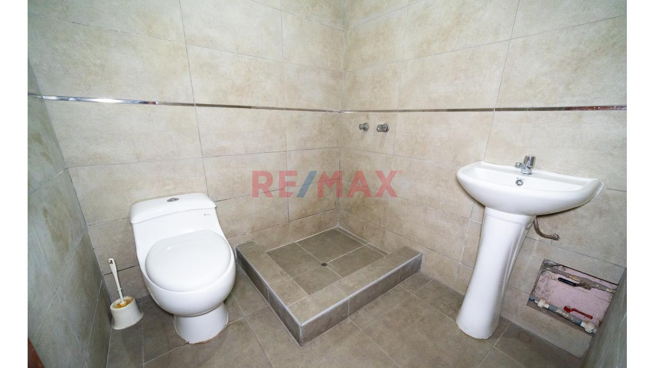 Venta De Casa En Urb. Las Colinas, La Molina!!! — foto 8