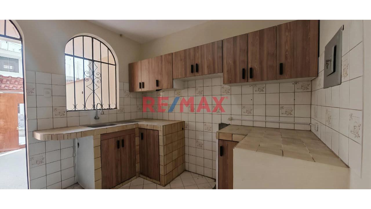 Venta De Casa En Urb. Las Colinas, La Molina!!! — foto 5