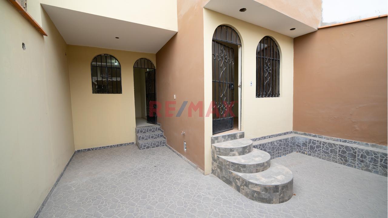 Venta De Casa En Urb. Las Colinas, La Molina!!! — foto 3