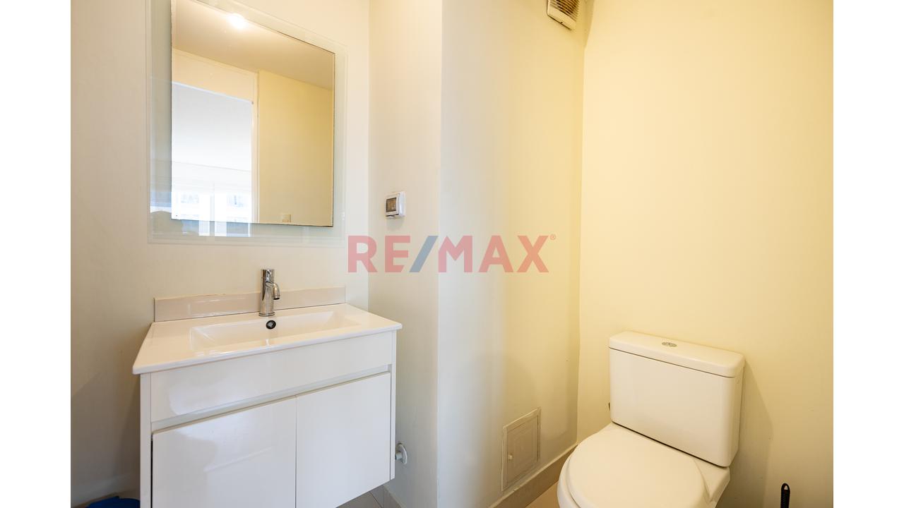 Vive En El Corazón De Lima: Dúplex Con Vista Exterior En Av. Arequipa - 17