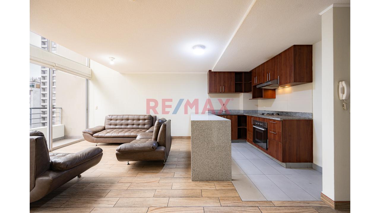 Vive En El Corazón De Lima: Dúplex Con Vista Exterior En Av. Arequipa — foto 11