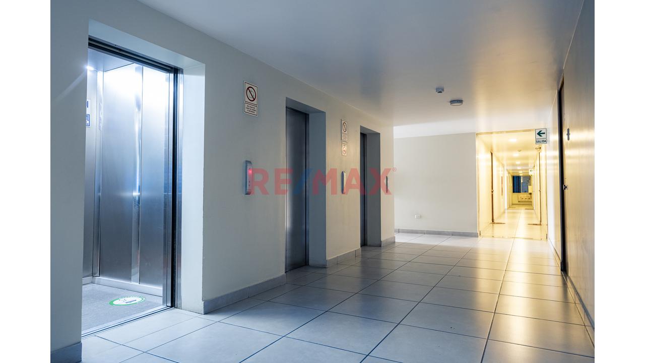 Vive En El Corazón De Lima: Dúplex Con Vista Exterior En Av. Arequipa — foto 15