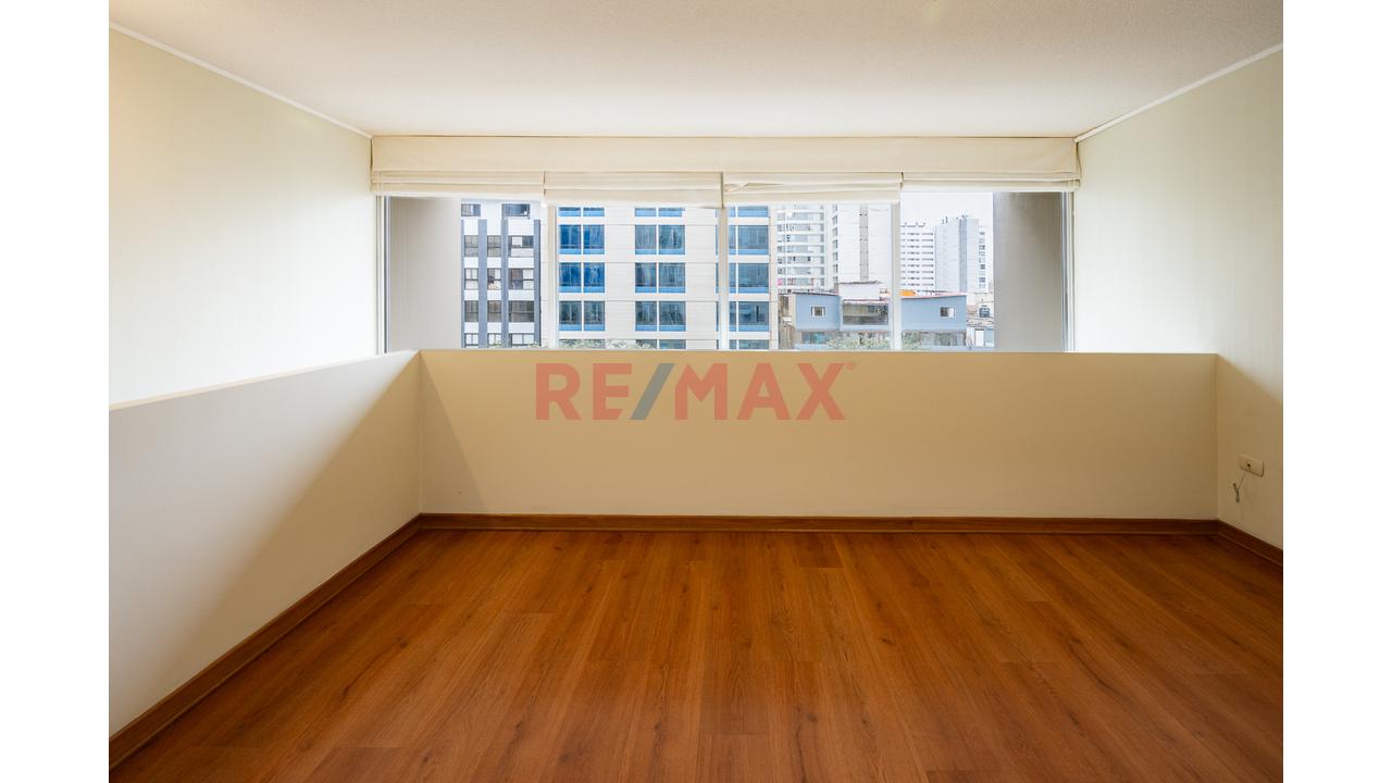 Vive En El Corazón De Lima: Dúplex Con Vista Exterior En Av. Arequipa — foto 12