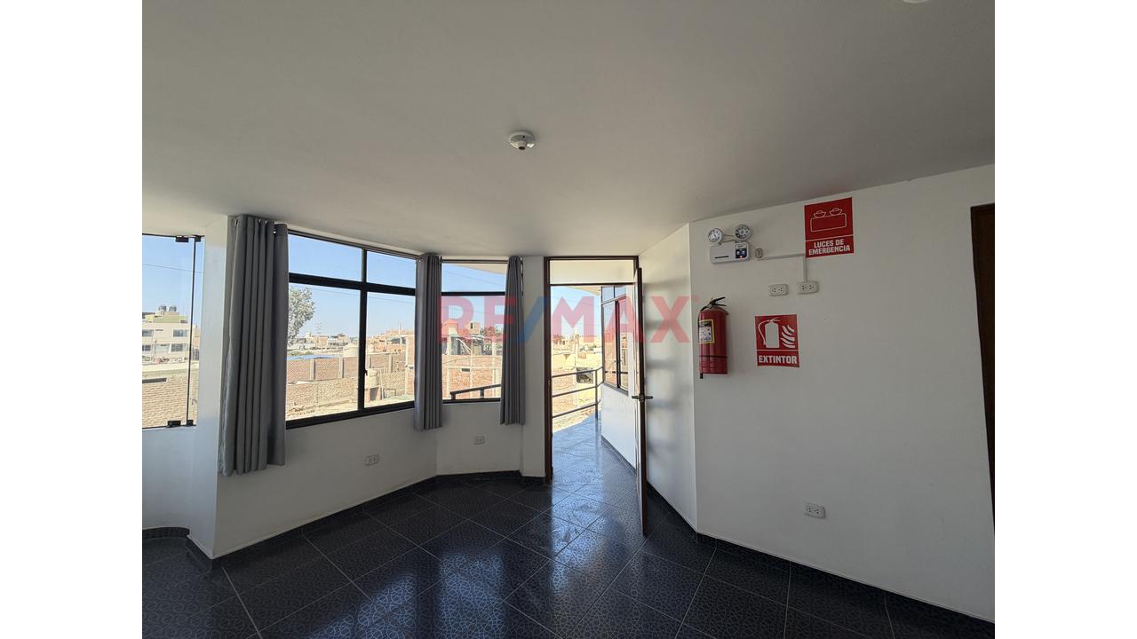 Hospedaje En Alquiler Con 16 Habitaciones - 17