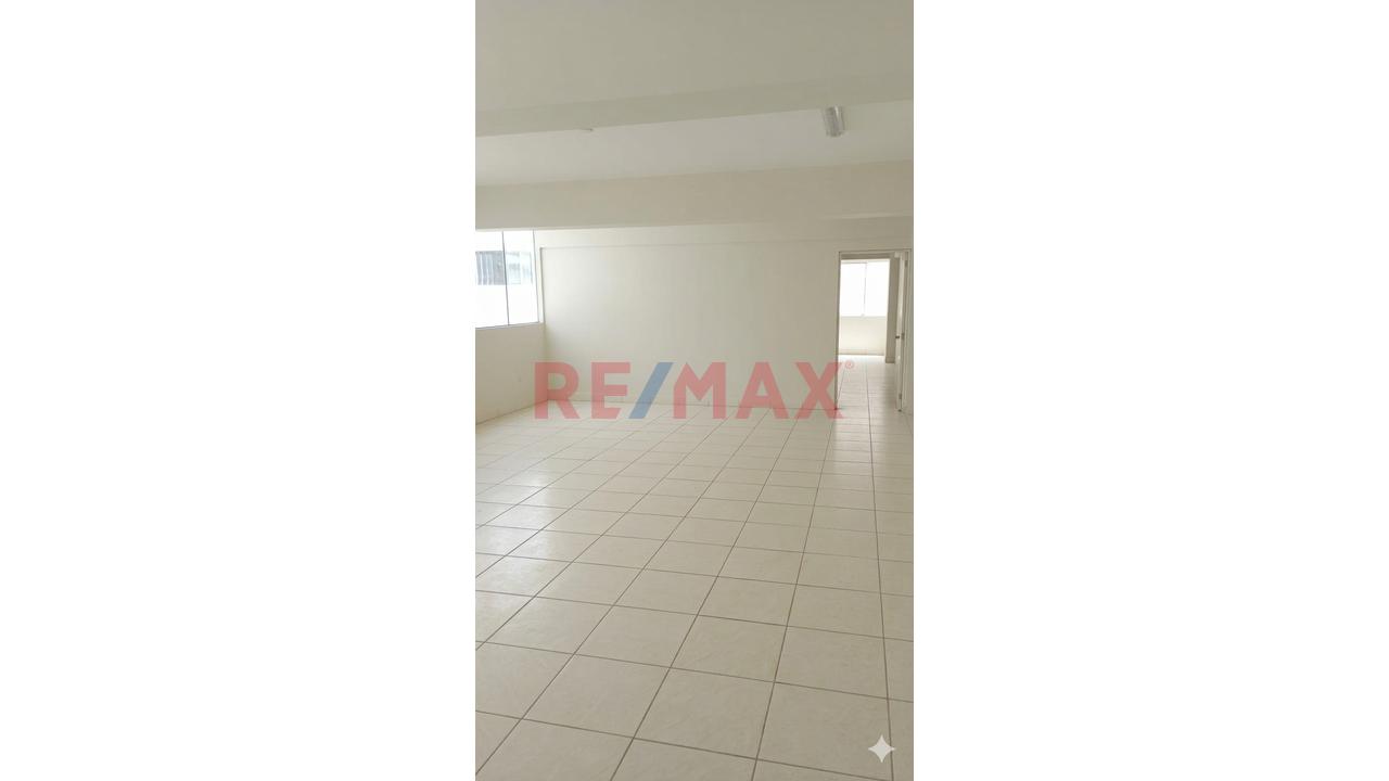 Local Comercial Premium En Av. Javier Prado – 880 M² - 6