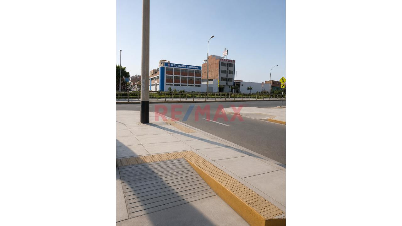Local Nuevo En Grifo Av. Universitaria Zona Corredor Comercial Carabayllo - 8