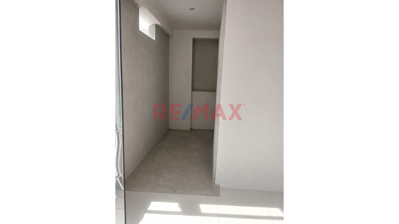 Local Nuevo En Grifo Av. Universitaria Zona Corredor Comercial Carabayllo - 6
