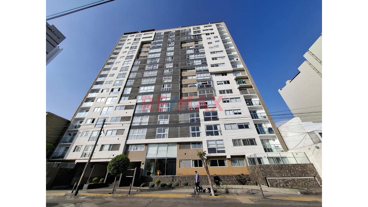 Vendo Departamento En Miraflores - Paseo De La República — foto 2