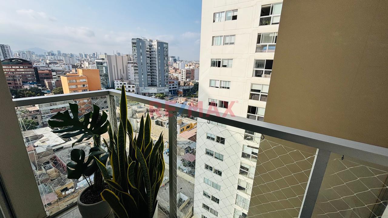 Vendo Departamento En Miraflores - Paseo De La República — foto 3