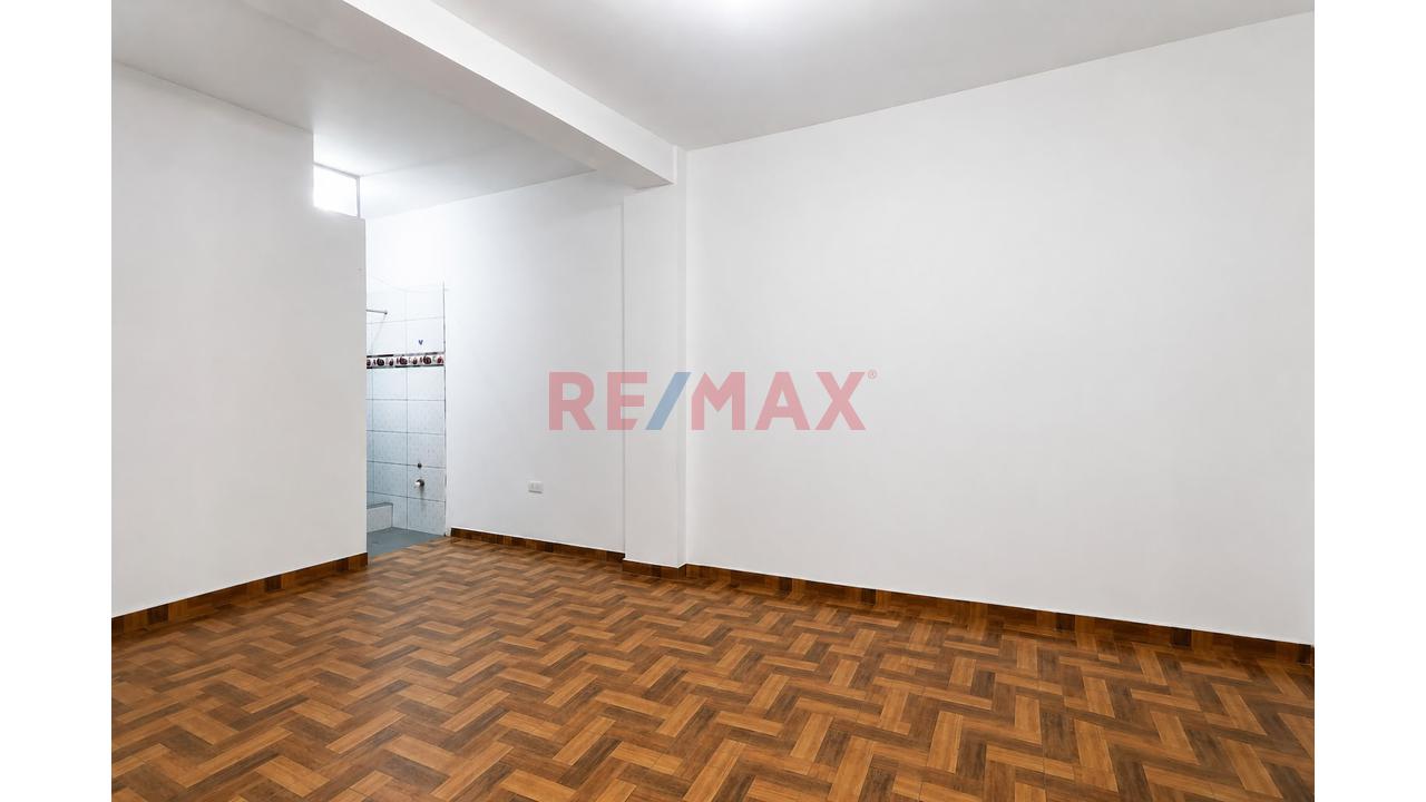 🔥 Casa De 120 M² En Avenida Comercial De Santa Paula | Ideal Para Vivienda O Negocio — foto 2