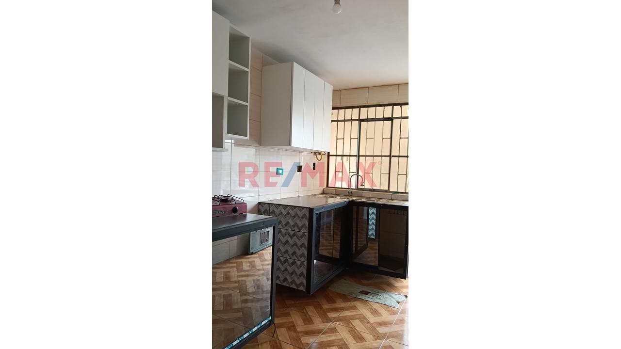 Vendo Amplia Casa De 249M² En Santa Rosa | Urb. Coovitiomar Popular - 8