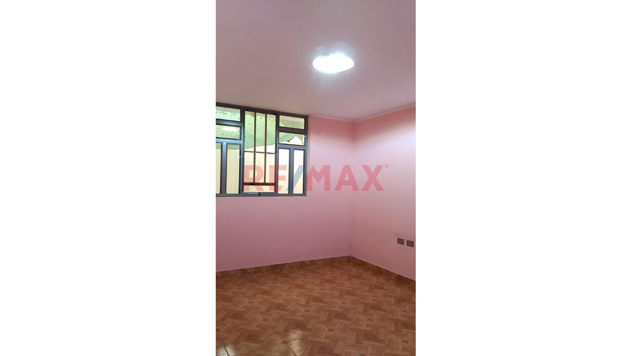 Vendo Amplia Casa De 249M² En Santa Rosa | Urb. Coovitiomar Popular - 12