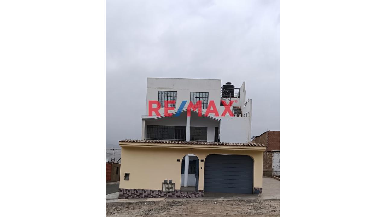 Vendo Amplia Casa De 249M² En Santa Rosa | Urb. Coovitiomar Popular - 1