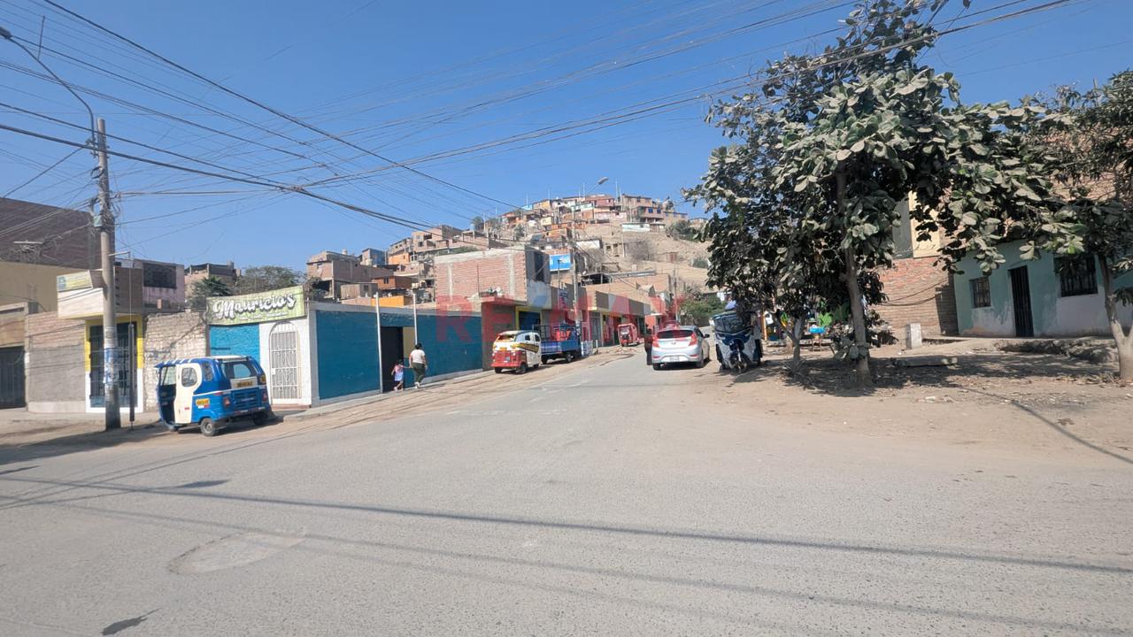 Terreno Frente A Mercado Santa Rosa En Puente Piedra - 5