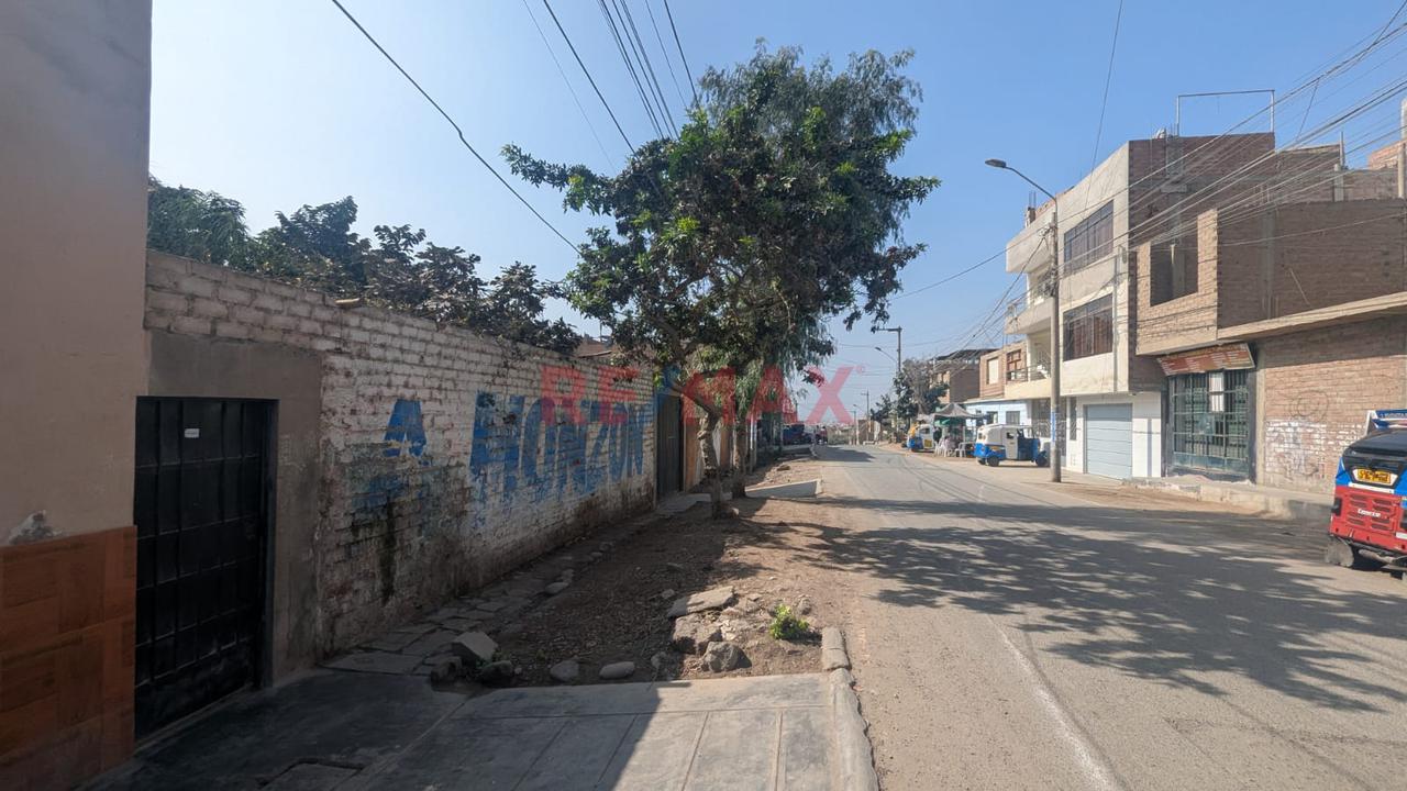 Terreno Frente A Mercado Santa Rosa En Puente Piedra - 8