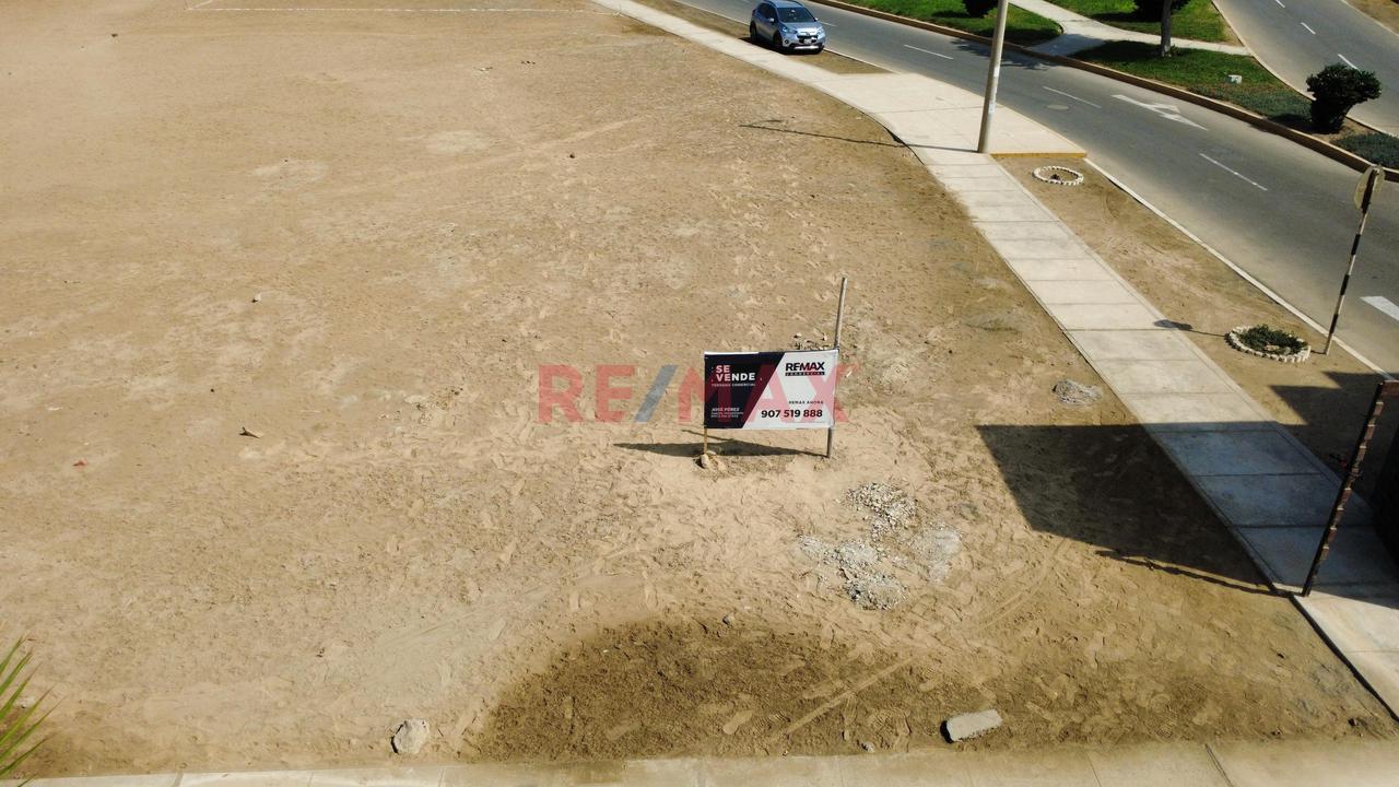 Lote Comercial En Esquina Frente A Los Portales Plaza | Chilca — foto 2