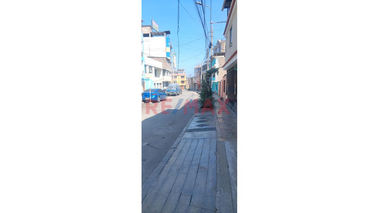 Oportunidad Inversionistas, Venta De Casa, Cerca Hospital Maria Auxiliadora, San Juan De Miraflores - 1