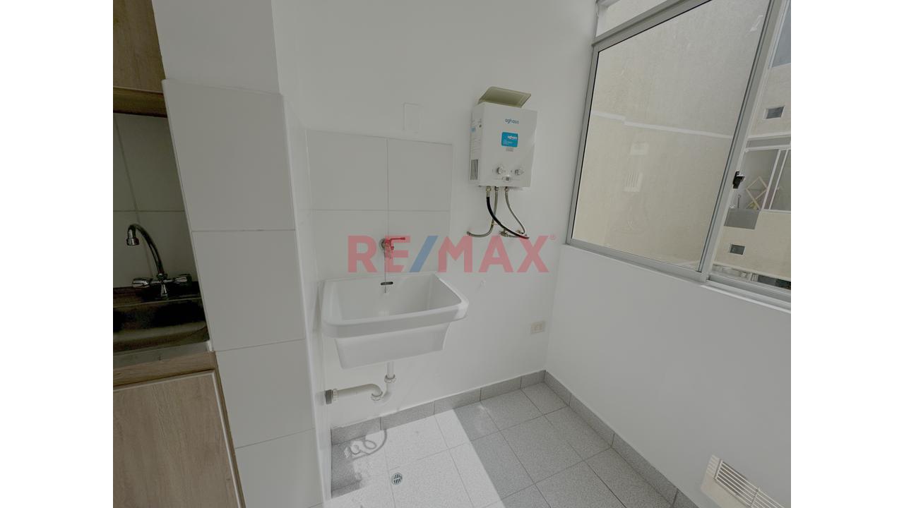 Departamento De 3 Dormitorios Con Estacionamiento En Condominio Villanova 2 – Callao — foto 2