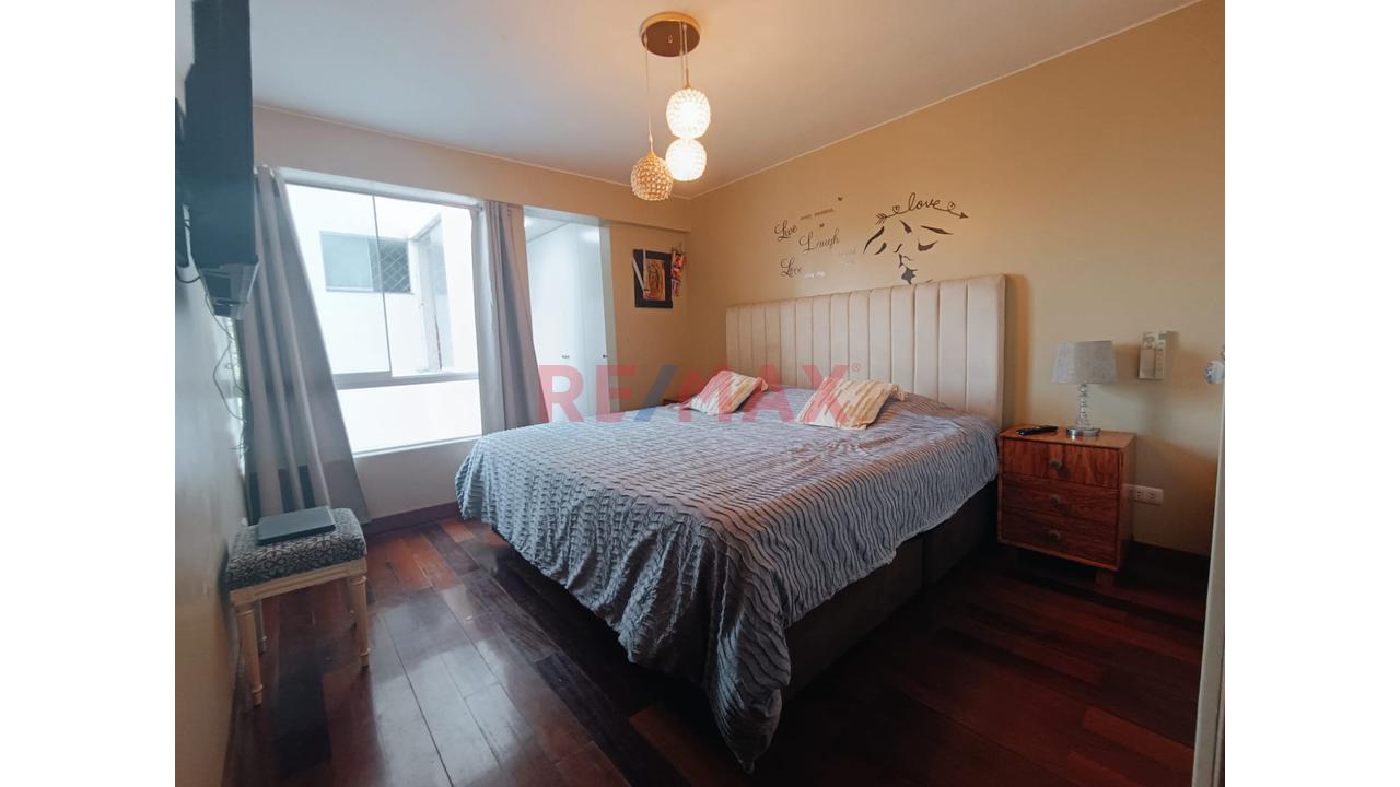 Vendo Exclusivo Dpto. De 138 M² Con Ascensor Directo/Estacionamiento Doble Y Depósito-Valle Hermoso Surco — foto 11