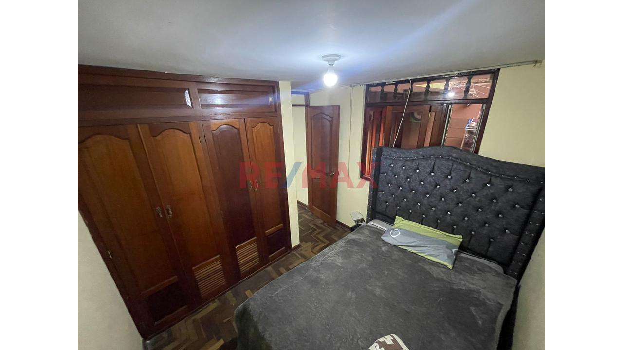 Casa En Venta De 120 M² En Smp | 2 Pisos + Azotea | Amplios Ambientes Y Excelente Ubicación. — foto 3