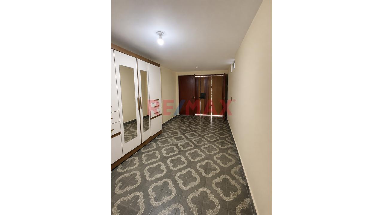Casa En Venta De 120 M² En Smp | 2 Pisos + Azotea | Amplios Ambientes Y Excelente Ubicación. — foto 6