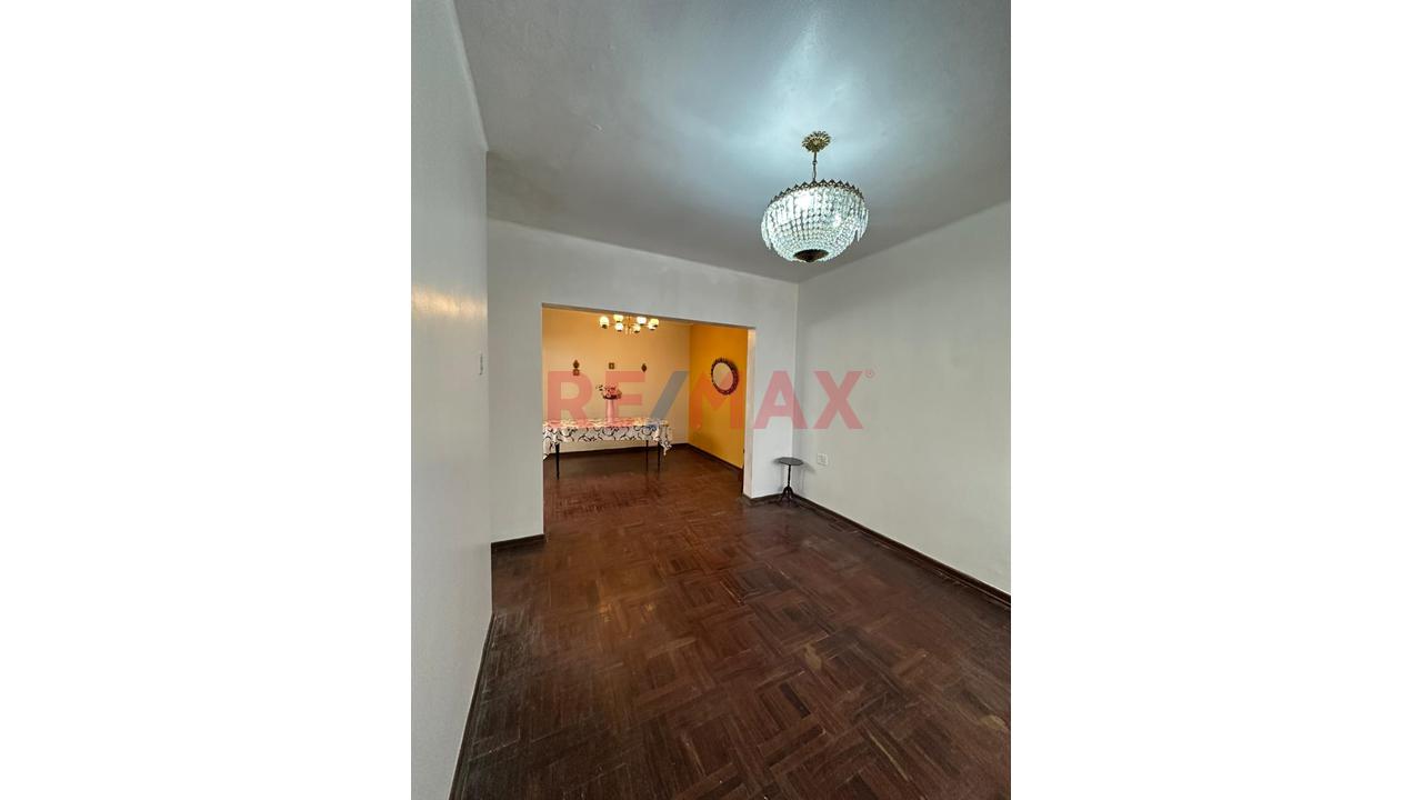 🏡 Casa En Segundo Piso Independiente Con Aires – Callao - 18