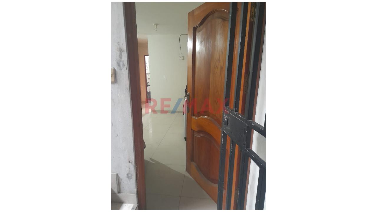 ¡Precio De Ocasión! Departamento En El Sol De Huampani! - 2