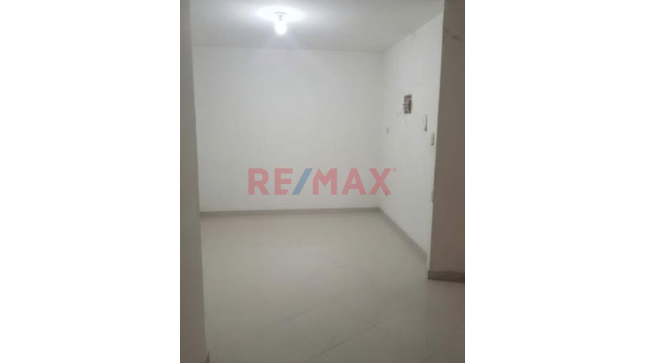 ¡Precio De Ocasión! Departamento En El Sol De Huampani! - 4