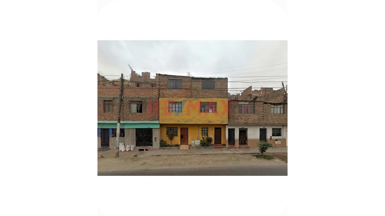 Casa de 8 dormitorios y 3 baños ubicado en San Martin De Porres Casa de 8 dormitorios y 3 baños ubicado en San Martin De Porres