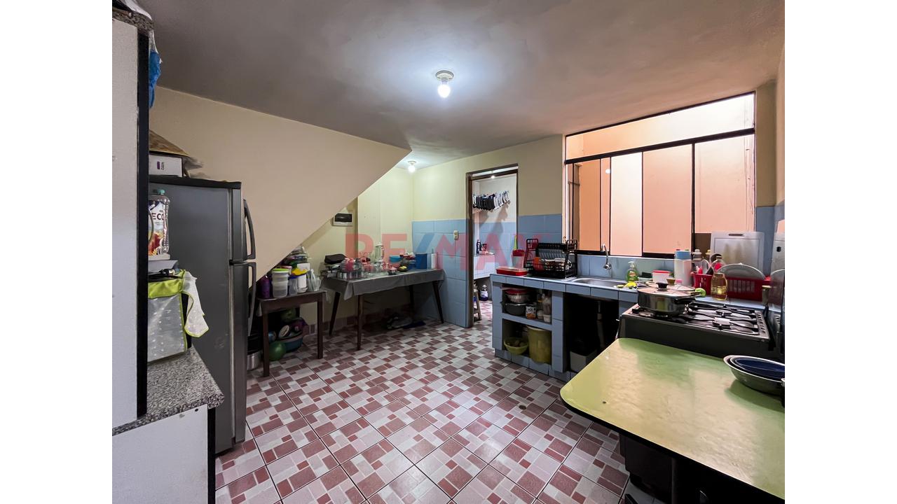 Casa Multifamiliar Con 2 Departamentos Independientes Y Zonificación Cv/Rdm" - 20