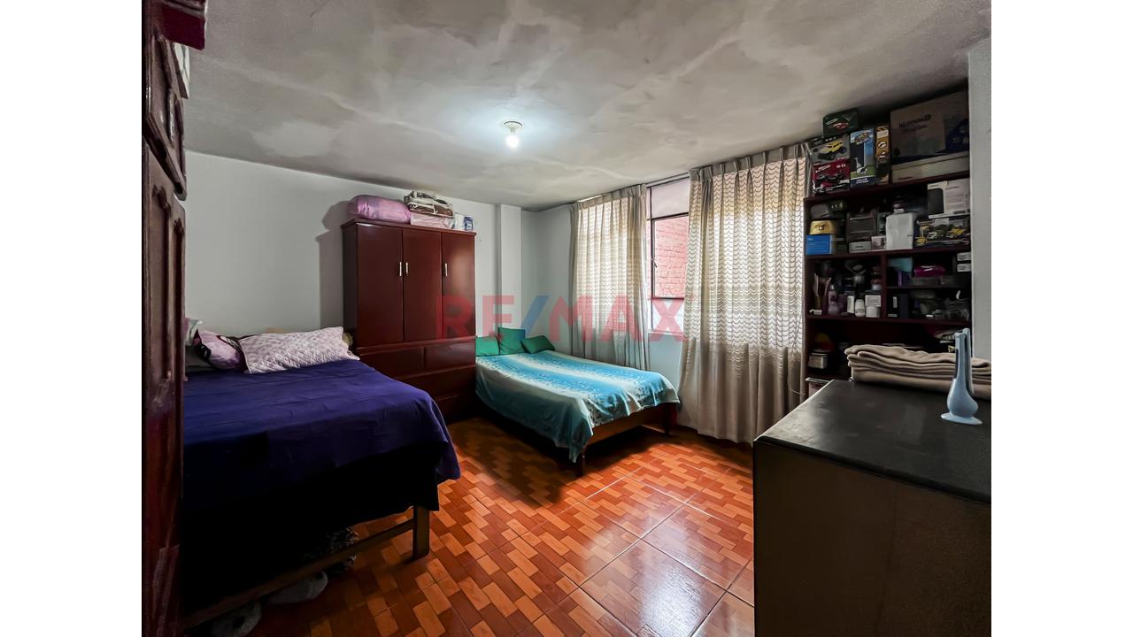 Casa Multifamiliar Con 2 Departamentos Independientes Y Zonificación Cv/Rdm" - 9