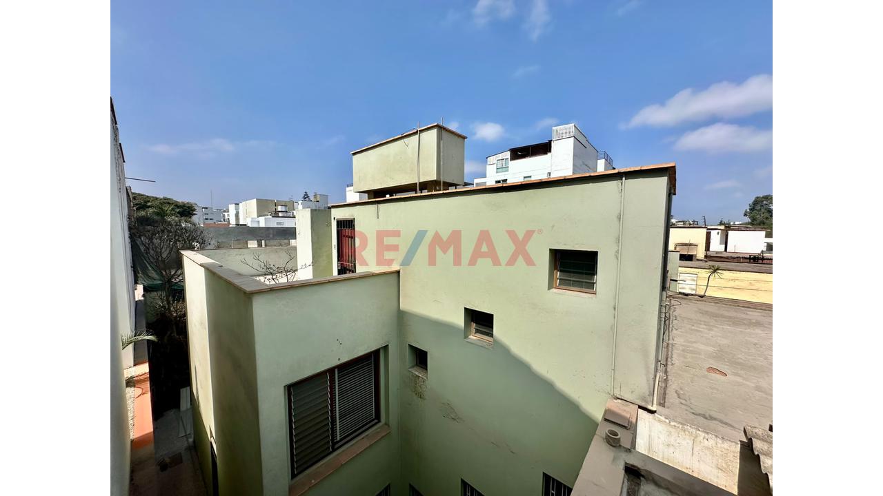 Vendo Casa / Terreno 572 M2 Miraflores — foto 2