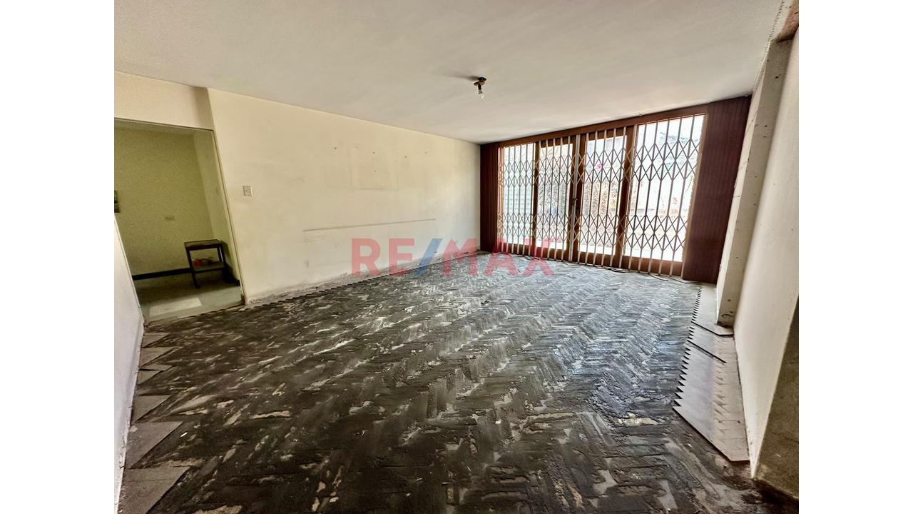 Vendo Casa / Terreno 572 M2 Miraflores — foto 10