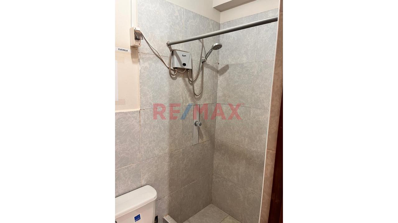 Se Vende Local Comercial De 3 Pisos De 226.51 Mt2 En Villa De Contadores En Toda Avenida Eguren Ideal Para Hotel O Empresas Administrativa A 444,000 Dólares - 7