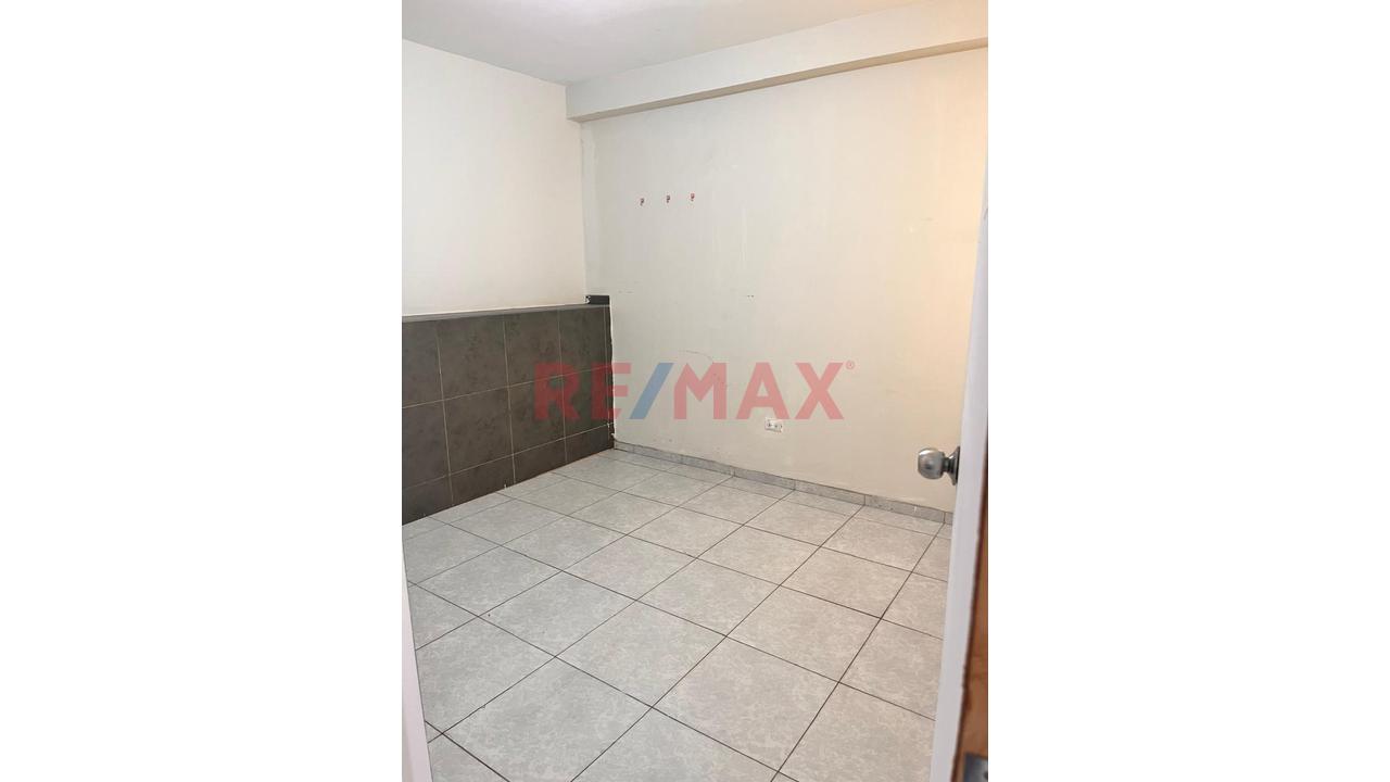 Se Alquila Local Comercial De 3 Pisos De 226.51 Mt2 En Villa De Contadores En Toda Avenida Eguren Ideal Para Hotel O Empresas Administrativa A 10,000 Soles - 21