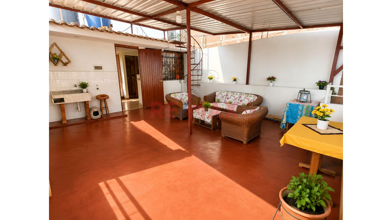 ¡Casa De 03 Pisos (01 Departamentos Por Cada Piso) A.T.: 120Mt2, Cada Piso Independizado En Sunarp! - Oportunidad Única En Ancón! — foto 15