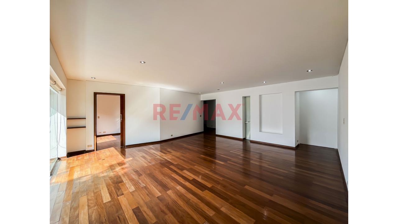 Vendo Lindo Y Moderno Departamento Ubicado En La Mejor Zona De Barranco. — foto 3