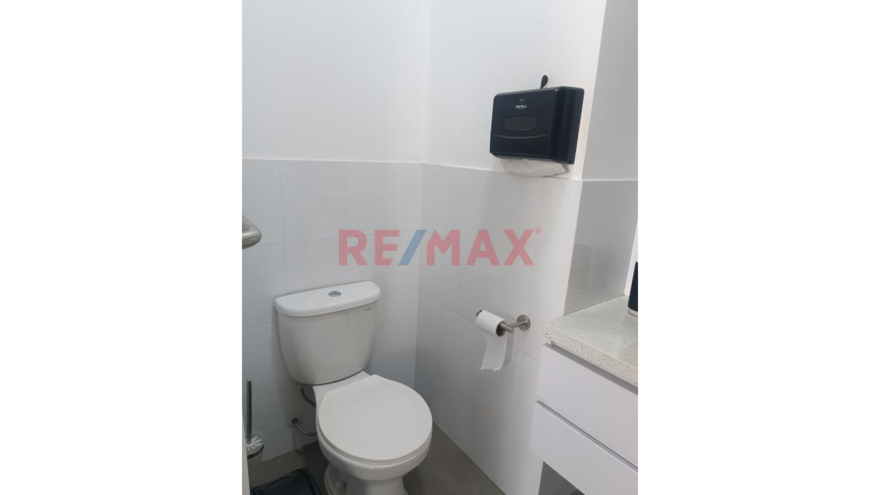 🏢✨ Oficina / Consultorio En Venta – Av. Arequipa, Lima - 10