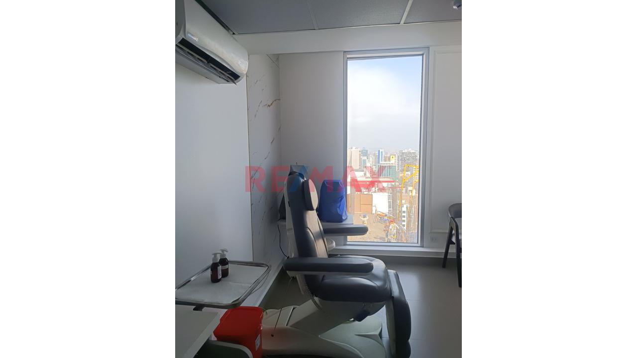 🏢✨ Oficina / Consultorio En Venta – Av. Arequipa, Lima - 7