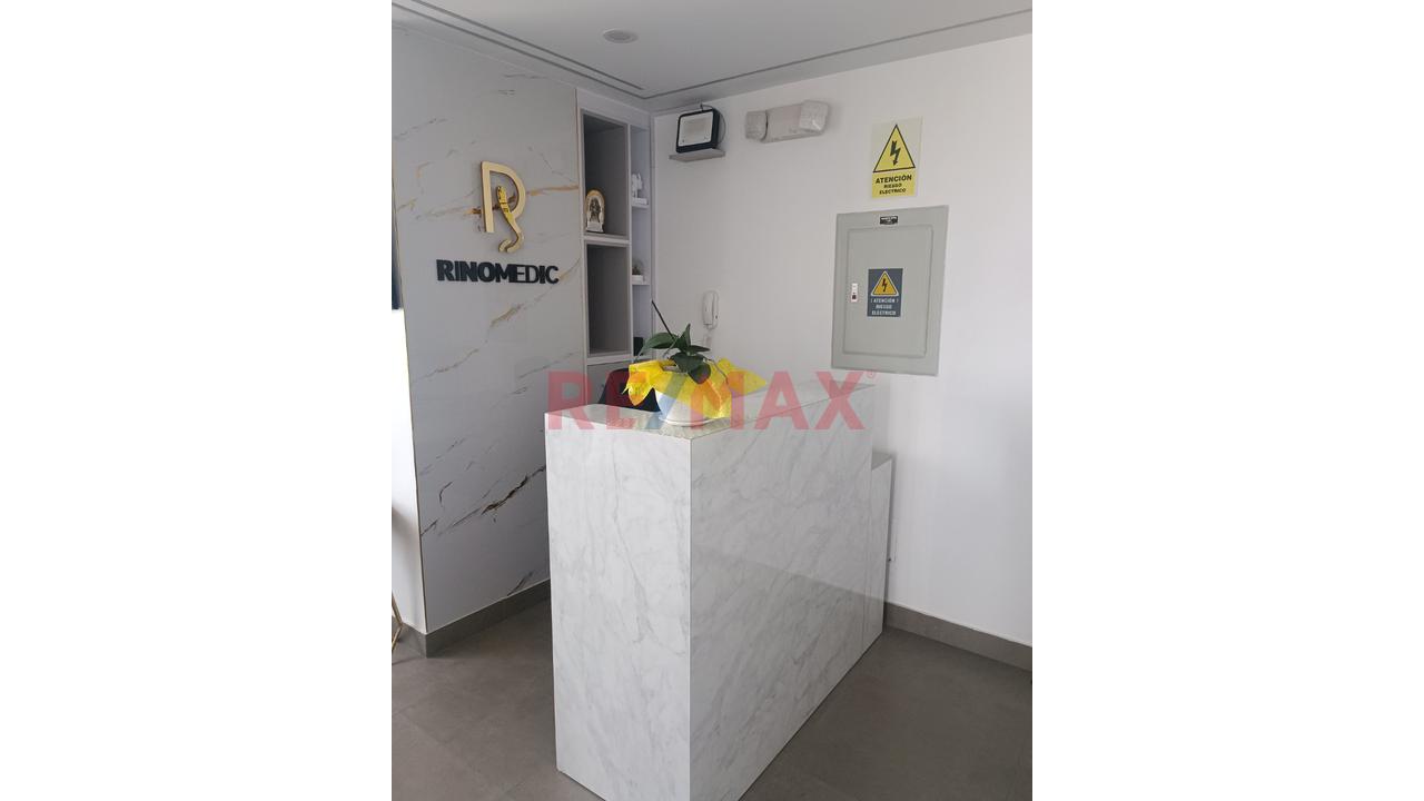 🏢✨ Oficina / Consultorio En Venta – Av. Arequipa, Lima - 2