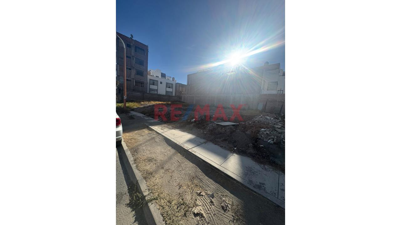 En Venta Terreno En Urb. El Dorado Sachaca - 2